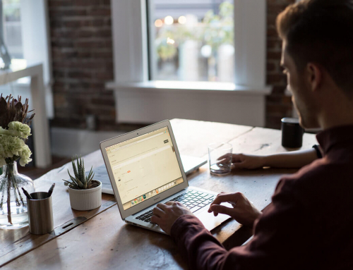 Outsourcing vs. In-House Digital Marketing: Choosing What is Best for a Small Business